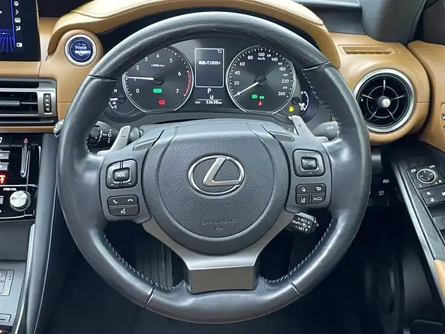 レクサス ＩＳ 300h バージョンL 福井県 2021(令3)年 5.4万km レッドマイカクリスタルシャイン サンルーフ/純正ナビゲーション/【AM/FM/CD/Bluetooth/フルセグTV】/全方位カメラ/ビルトインETC/レーダークルーズコントロール/電子パーキングブレーキ/ブレーキホールド/パワーシート（運転席/助手席）/シートヒーター（運転席/助手席）/オートライト/オートマチックハイビーム/LEDヘッドライド/プッシュスタート/スマートキー/スペアキー/カードキー/パドルシフト/取扱説明書