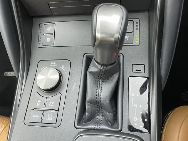 レクサス ＩＳ 300h バージョンL 福井県 2021(令3)年 5.4万km レッドマイカクリスタルシャイン サンルーフ/純正ナビゲーション/【AM/FM/CD/Bluetooth/フルセグTV】/全方位カメラ/ビルトインETC/レーダークルーズコントロール/電子パーキングブレーキ/ブレーキホールド/パワーシート（運転席/助手席）/シートヒーター（運転席/助手席）/オートライト/オートマチックハイビーム/LEDヘッドライド/プッシュスタート/スマートキー/スペアキー/カードキー/パドルシフト/取扱説明書