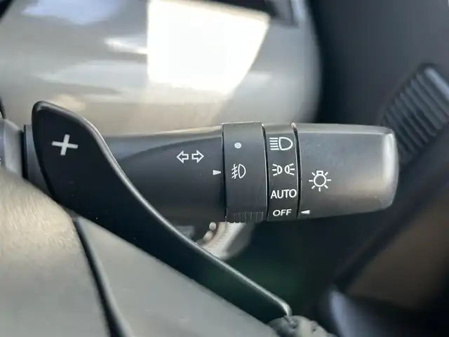スズキ スペーシア ギア HYBRID XZターボ 岡山県 2019(平31)年 3.3万km ブルーイッシュブラックパール3 純正ナビ　　CN-RZ743W/Bluetooth、AM、FM、フルセグTV、CD、DVD/パドルシフト/両側パワースライドドア/シートバックテーブル/前席シートヒーター/クルーズコントロール（追従機能なし）/スリムサーキュレーター/後席ロールサンシェード/オートライト/レーンキープアシスト/ビルトインETC/純正フロアマット/横滑り防止装置/盗難防止装置/スズキセーフティサポート/・デュアルカメラブレーキサポート/・後退時サポートブレーキ/・車線逸脱抑制機能/・車線逸脱警報機能/・ふらつき警報/・標識認識機能/・先行車発進お知らせ機能