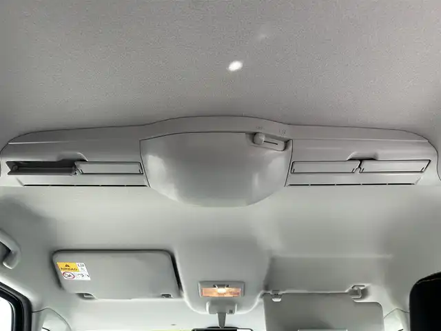 スズキ スペーシア ギア HYBRID XZターボ 岡山県 2019(平31)年 3.3万km ブルーイッシュブラックパール3 純正ナビ　　CN-RZ743W/Bluetooth、AM、FM、フルセグTV、CD、DVD/パドルシフト/両側パワースライドドア/シートバックテーブル/前席シートヒーター/クルーズコントロール（追従機能なし）/スリムサーキュレーター/後席ロールサンシェード/オートライト/レーンキープアシスト/ビルトインETC/純正フロアマット/横滑り防止装置/盗難防止装置/スズキセーフティサポート/・デュアルカメラブレーキサポート/・後退時サポートブレーキ/・車線逸脱抑制機能/・車線逸脱警報機能/・ふらつき警報/・標識認識機能/・先行車発進お知らせ機能