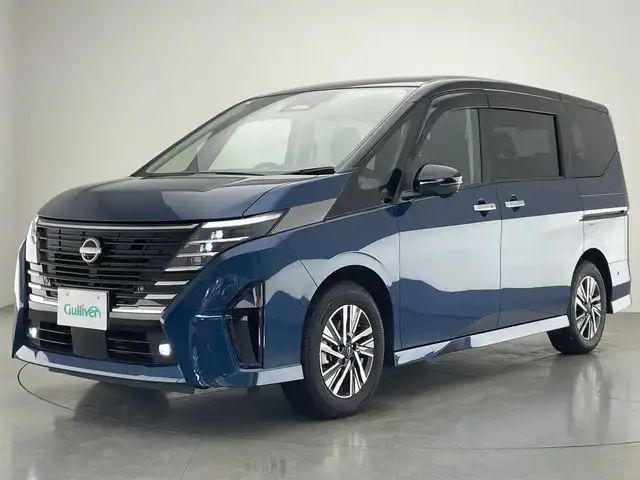 日産 セレナ e－パワー ルキシオン 愛知県 2023(令5)年 0.5万km 紺Ｍ 純正１２．３型ナビ　デジタルインナーミラー　全方位カメラ　ハンズフリー両側パワスラ　プロパイロット　ＢＳＭ　ワイヤレス充電　ＥＴＣ２．０　フルセグＴＶ　Ｐアシスト　車線逸脱　オートハイビーム　シートヒーター　ＬＥＤ フォグランプ　衝突軽減　ドラレコ コーナーセンサー 純正マット　純正１６インチAW　ステアリングヒーター