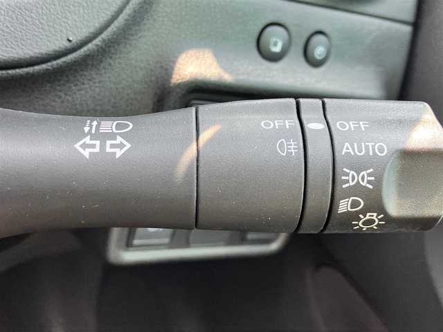 日産 ノート e－パワー ニスモ 福島県 2018(平30)年 4.7万km ブリリアントホワイトパール /エンジンスタートボタン//パワーステアリング//パワーウィンドウ//スマートキー//オートエアコン//クルーズコントロール//ETC//全方位カメラ//純正ナビ（CD/DVD）//純正ドライブレコーダー//純正フロアマット//純正アルミホイール//ABS//横滑り防止装置//ナイトビジョン//コーナーセンサー前後//レーンキープアシスト//オートライト//Wエアバック//衝突軽減システム//デジタルインナーミラー//社外アルミ車載（スタッドレス）