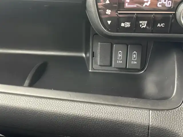 ホンダ Ｎ ＢＯＸ カスタム G L ホンダセンシング 島根県 2018(平30)年 1.1万km クリスタルブラックパール 社外SDナビ　/ワンセグTV　/ビルトインETC　/アダプティブクルーズコントロール　/衝突軽減システム　/レーンキープアシスト/革調シートカバー　　/パワースライドドア　/後方コーナーセンサー　/純正LEDライト　/純正フォグランプ/純正フロアマット/純正14インチアルミホイール/スペアキー