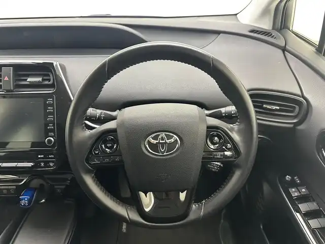 トヨタ プリウス SセーフティプラスⅡ 兵庫県 2021(令3)年 9.3万km プラチナホワイトパールマイカ 4WD/モデリスタエアロ/トヨタセーフティセンス/純正ディスプレーオーディオ＆BT/アラウンドビューモニター/ドライブレコーダー前後/純正フロアマット＆ドアバイザー/オートライト＆ハイビーム/LEDライト/レーダークルーズコントロール/ビルトインETC/純正１７inアルミホイール/スマートキー/プッシュスタート/W＆サイド＆カーテンエアバック