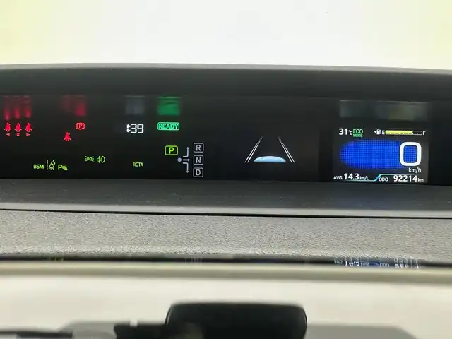 トヨタ プリウス SセーフティプラスⅡ 兵庫県 2021(令3)年 9.3万km プラチナホワイトパールマイカ 4WD/モデリスタエアロ/トヨタセーフティセンス/純正ディスプレーオーディオ＆BT/アラウンドビューモニター/ドライブレコーダー前後/純正フロアマット＆ドアバイザー/オートライト＆ハイビーム/LEDライト/レーダークルーズコントロール/ビルトインETC/純正１７inアルミホイール/スマートキー/プッシュスタート/W＆サイド＆カーテンエアバック