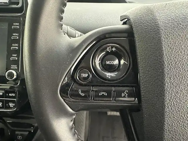 トヨタ プリウス SセーフティプラスⅡ 兵庫県 2021(令3)年 9.3万km プラチナホワイトパールマイカ 4WD/モデリスタエアロ/トヨタセーフティセンス/純正ディスプレーオーディオ＆BT/アラウンドビューモニター/ドライブレコーダー前後/純正フロアマット＆ドアバイザー/オートライト＆ハイビーム/LEDライト/レーダークルーズコントロール/ビルトインETC/純正１７inアルミホイール/スマートキー/プッシュスタート/W＆サイド＆カーテンエアバック