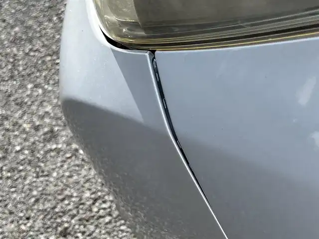 トヨタ ヴィッツ F 道央・札幌 2011(平23)年 14.3万km シルバーM ４WD/寒冷地仕様/社外メモリーナビ/AM/FM/BT/フルセグ/ETC/ワイパーデアイサー/リモコンキー/電動格納ミラー/ウィンカーミラー/純正フロアマット/ドアバイザー