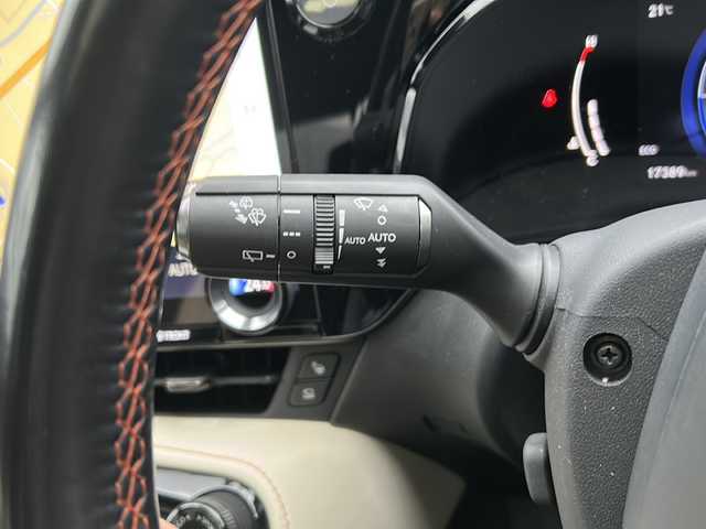レクサス ＮＸ 350h バージョンL 広島県 2023(令5)年 1.8万km ソニッククォーツ パノラマルーフ/ルーフレール/レクサスセーフティシステム+/・プリクラッシュセーフティ/・レーダークルーズコントロール/・LTA/LCA/LDA/・RSA/・TMN/・AHS/AHB/・ドライバー異常時対応システム/BSM/クリアランスソナー/ヘッドアップディスプレイ/純正14インチデュスプレイオーディオPlus/・ナビ/フルセグ/Bluetooth/スマホ連携/USB/パノラミックビューモニター/デジタルインナーミラー/ワイヤレス充電/ステアリングヒーター/パワーシート/シートメモリー/レザーシート/シートヒーター/ベンチレーション/３眼フルLEDヘッドライト/フォグランプ/ヘッドランプクリーナー/電動パーキングブレーキ/ブレーキホールド/ヒルスタートアシスト/スペアキー/ETC２．０/前後ドライブレコーダー（DC-DR652）/AC100V100W電源