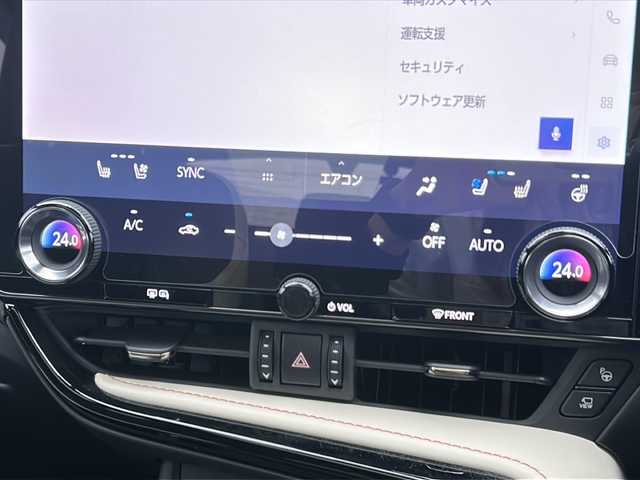 レクサス ＮＸ 350h バージョンL 広島県 2023(令5)年 1.8万km ソニッククォーツ パノラマルーフ/ルーフレール/レクサスセーフティシステム+/・プリクラッシュセーフティ/・レーダークルーズコントロール/・LTA/LCA/LDA/・RSA/・TMN/・AHS/AHB/・ドライバー異常時対応システム/BSM/クリアランスソナー/ヘッドアップディスプレイ/純正14インチデュスプレイオーディオPlus/・ナビ/フルセグ/Bluetooth/スマホ連携/USB/パノラミックビューモニター/デジタルインナーミラー/ワイヤレス充電/ステアリングヒーター/パワーシート/シートメモリー/レザーシート/シートヒーター/ベンチレーション/３眼フルLEDヘッドライト/フォグランプ/ヘッドランプクリーナー/電動パーキングブレーキ/ブレーキホールド/ヒルスタートアシスト/スペアキー/ETC２．０/前後ドライブレコーダー（DC-DR652）/AC100V100W電源
