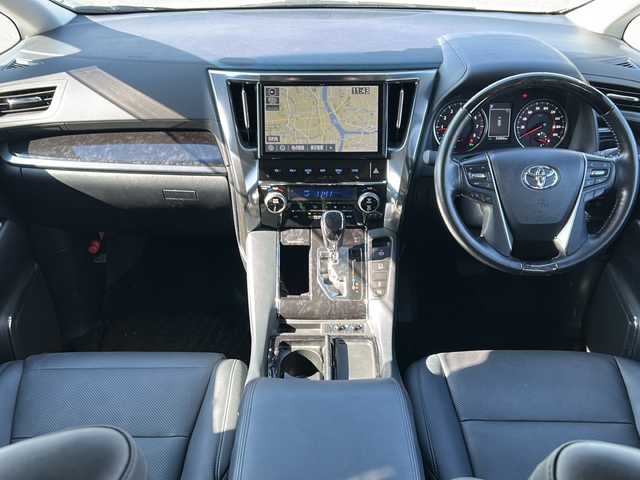 トヨタ ヴェルファイア Z Gエディション 岐阜県 2019(令1)年 3.4万km ホワイトパールクリスタルシャイン 登録時走行距離33966km/後席モニター/純正１０インチナビ/フルセグＴＶ/バックモニター/クルーズコントロール/ステアリングヒーター/レーンキープアシスト/両側パワースライドドア/ハーフレザーシート/シートヒーター/禁煙車/電動リアゲート/前後コーナーセンサー/プッシュスタート/スマートキー/スペアキー/LEDヘッドライト/フロントフォグランプ/オートライト/オートマチックハイビーム/ビルトインETC/純正アルミホイール