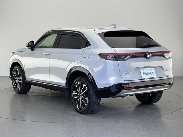 ホンダ ヴェゼル ハイブリッド e:HEV Z 長野県 2024(令6)年 2万km プレミアムサンライトホワイトパール 4WD/寒冷地仕様/ホワイトレザー/純正ナビ/（フルセグ/Bluetooth/AppleCarPlay/AndroidAuto)/バックカメラ/ビルトインETC2.0/衝突軽減ブレーキ/レーンキープアシスト/レーダークルーズコントロール/ブラインドスポットモニター/前後コーナーセンサー/ブラインドスポットモニター/電動リアゲート/踏み間違い防止/前席シートヒーター/ステアリングヒーター/置くだけ充電/電動パーキング/ステアリングスイッチ/スマートキー/スペアキー