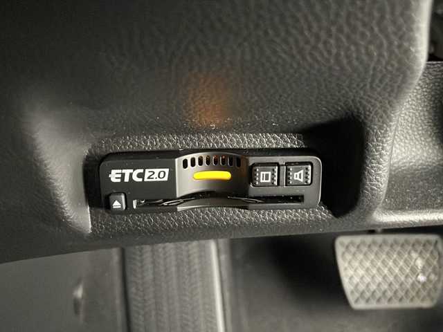 ホンダ ヴェゼル ハイブリッド e:HEV Z 長野県 2024(令6)年 2万km プレミアムサンライトホワイトパール 4WD/寒冷地仕様/ホワイトレザー/純正ナビ/（フルセグ/Bluetooth/AppleCarPlay/AndroidAuto)/バックカメラ/ビルトインETC2.0/衝突軽減ブレーキ/レーンキープアシスト/レーダークルーズコントロール/ブラインドスポットモニター/前後コーナーセンサー/ブラインドスポットモニター/電動リアゲート/踏み間違い防止/前席シートヒーター/ステアリングヒーター/置くだけ充電/電動パーキング/ステアリングスイッチ/スマートキー/スペアキー