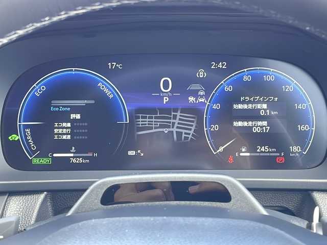 トヨタ クラウン Z 山口県 2024(令6)年 0.8万km プレシャスホワイトパール ワンオーナー/ディスプレイオーディオ（コネクティッドナビ対応）Plus/・AM/FM/USB/Bluetooth/Miracast/フルセグテレビ/ETC2.0/アラウンドビューモニター/トヨタチームメイト/ブラインドスポットモニター/デジタルインナーミラー/純正フロアマット/19インチ純正アルミホイール/レザーシート/前席・後席シートヒーター/前席・後席シートベンチレーション/後席リフレッシュシート/サンシェード/電動リアゲート/電動パーキングブレーキ/オートブレーキホールド/LEDヘッドランプ/オートライト/Toyota Safety Sense/・プリクラッシュセーフティ/・緊急時操舵支援/・レーントレーシングアシスト/・レーダークルーズコントロール/・アダプティブハイビームシステム/取扱説明書/保証書