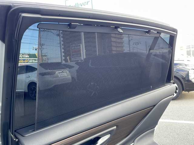 トヨタ クラウン Z 山口県 2024(令6)年 0.8万km プレシャスホワイトパール ワンオーナー/ディスプレイオーディオ（コネクティッドナビ対応）Plus/・AM/FM/USB/Bluetooth/Miracast/フルセグテレビ/ETC2.0/アラウンドビューモニター/トヨタチームメイト/ブラインドスポットモニター/デジタルインナーミラー/純正フロアマット/19インチ純正アルミホイール/レザーシート/前席・後席シートヒーター/前席・後席シートベンチレーション/後席リフレッシュシート/サンシェード/電動リアゲート/電動パーキングブレーキ/オートブレーキホールド/LEDヘッドランプ/オートライト/Toyota Safety Sense/・プリクラッシュセーフティ/・緊急時操舵支援/・レーントレーシングアシスト/・レーダークルーズコントロール/・アダプティブハイビームシステム/取扱説明書/保証書