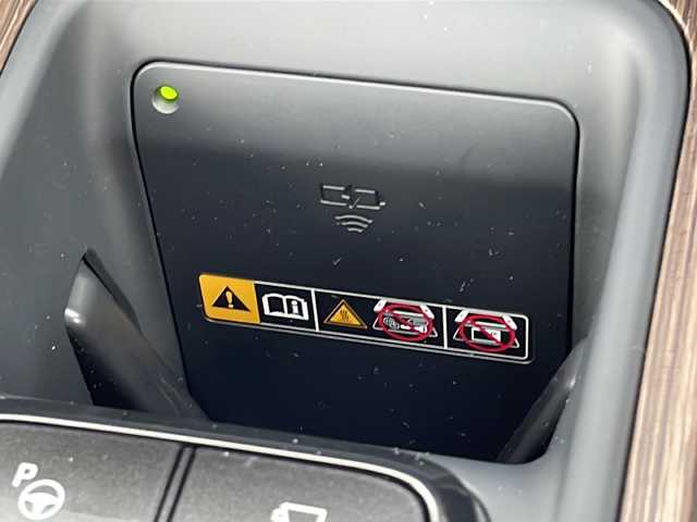 トヨタ クラウン Z 山口県 2024(令6)年 0.8万km プレシャスホワイトパール ワンオーナー/ディスプレイオーディオ（コネクティッドナビ対応）Plus/・AM/FM/USB/Bluetooth/Miracast/フルセグテレビ/ETC2.0/アラウンドビューモニター/トヨタチームメイト/ブラインドスポットモニター/デジタルインナーミラー/純正フロアマット/19インチ純正アルミホイール/レザーシート/前席・後席シートヒーター/前席・後席シートベンチレーション/後席リフレッシュシート/サンシェード/電動リアゲート/電動パーキングブレーキ/オートブレーキホールド/LEDヘッドランプ/オートライト/Toyota Safety Sense/・プリクラッシュセーフティ/・緊急時操舵支援/・レーントレーシングアシスト/・レーダークルーズコントロール/・アダプティブハイビームシステム/取扱説明書/保証書