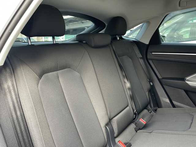 アウディ Ｑ３ スポーツバック 35TFSI 東京都 2020(令2)年 4万km 白 純正メモリナビ/フルセグテレビ/Bluetooth/バックカメラ/全方位カメラ/ウィンカーミラー/クルーズコントロール/プッシュスタート/パワーバックドア/ビルトインETC2.0/LEDヘッドライト/D/Nパワーシート/前後コーナーセンサー/オートホールドブレーキ/置くだけ充電/前後ドライブレコーダー/パドルシフト/USBポート/ルーフキャリア