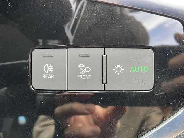 アウディ Ｑ３ スポーツバック 35TFSI 東京都 2020(令2)年 4万km 白 純正メモリナビ/フルセグテレビ/Bluetooth/バックカメラ/全方位カメラ/ウィンカーミラー/クルーズコントロール/プッシュスタート/パワーバックドア/ビルトインETC2.0/LEDヘッドライト/D/Nパワーシート/前後コーナーセンサー/オートホールドブレーキ/置くだけ充電/前後ドライブレコーダー/パドルシフト/USBポート/ルーフキャリア