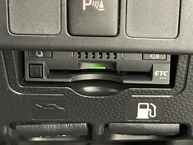 トヨタ ルーミー カスタムG 愛知県 2023(令5)年 2.5万km プラムブラウンパールクリスタルシャイン 純正９型ナビ　全方位カメラ　両側パワスラ　禁煙　フルセグ　DVD　スマアシ　追従クルコン　ドラレコ　ETC　コーナーセンサー　LEDオートライト　フォグ　オートハイビーム　USB　衝突軽減　純正マット　Bluetooth　アイドリングストップ　スマートキー　プッシュスタート