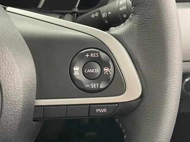 トヨタ ルーミー カスタムG 愛知県 2023(令5)年 2.5万km プラムブラウンパールクリスタルシャイン 純正９型ナビ　全方位カメラ　両側パワスラ　禁煙　フルセグ　DVD　スマアシ　追従クルコン　ドラレコ　ETC　コーナーセンサー　LEDオートライト　フォグ　オートハイビーム　USB　衝突軽減　純正マット　Bluetooth　アイドリングストップ　スマートキー　プッシュスタート