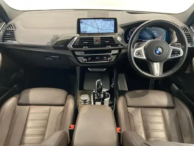 ＢＭＷ Ｘ３ xDrive20d Mスポーツ 熊本県 2021(令3)年 4.6万km アルピンホワイトⅢ ・スマートキー/・プッシュスタート/・インテリジェントセーフティ/・パーキングアシスト/・PDC自動起動/・アクティブPDC緊急ブレーキ/・注意喚起アシスタント/・ハイビームアシスト/・クルーズコントロール(追従式)/・茶革シート/・前席パワーシート/・全席シートヒーター/・純正HDDナビ/　【Bluetooth・USB・AppleCarPlay・AndroidAuto】/・フルセグTV/・全方位カメラ/・ETC/・ドライブレコーダー(前後録画)/・パワーバックドア/・LEDヘッドランプ/・LEDフォグランプ/・純正マット/・保証書/取説