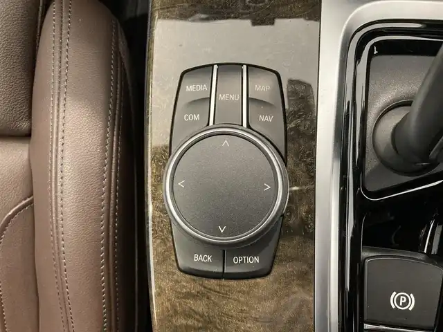 ＢＭＷ Ｘ３ xDrive20d Mスポーツ 熊本県 2021(令3)年 4.6万km アルピンホワイトⅢ ・スマートキー/・プッシュスタート/・インテリジェントセーフティ/・パーキングアシスト/・PDC自動起動/・アクティブPDC緊急ブレーキ/・注意喚起アシスタント/・ハイビームアシスト/・クルーズコントロール(追従式)/・茶革シート/・前席パワーシート/・全席シートヒーター/・純正HDDナビ/　【Bluetooth・USB・AppleCarPlay・AndroidAuto】/・フルセグTV/・全方位カメラ/・ETC/・ドライブレコーダー(前後録画)/・パワーバックドア/・LEDヘッドランプ/・LEDフォグランプ/・純正マット/・保証書/取説