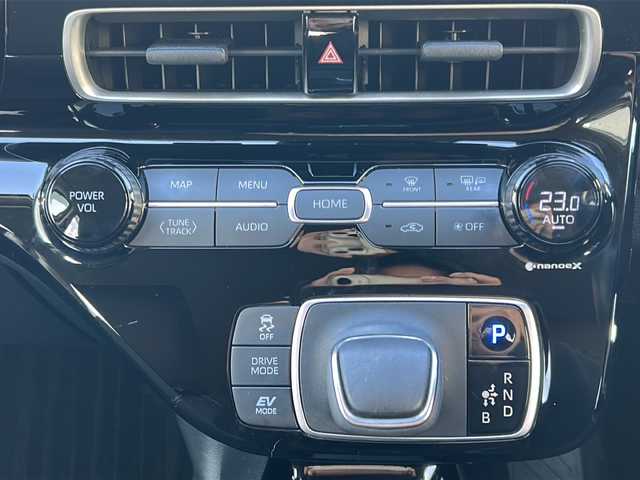 トヨタ アクア G 千葉県 2022(令4)年 5.6万km アーバンカーキ ワンオーナー/トヨタセーフティセンス/・衝突軽減ブレーキ/・レーンキープアシスト/・前後コーナーセンサー/・レーダークルーズコントロール/純正メモリーナビゲーション/【Bluetooth・フルセグTV・Miracast】/全方位カメラ/USB入力端子/エンジンプッシュスタート/・スマートキー/・スペアキー/LEDヘッドライト/・オートライト/・オートハイビーム/前後ドライブレコーダー/ETC2.0/後席AC電源コンセント/ステアリングリモコン/横滑り防止装置/純正フロアマット/保証書/取扱説明書/記録薄