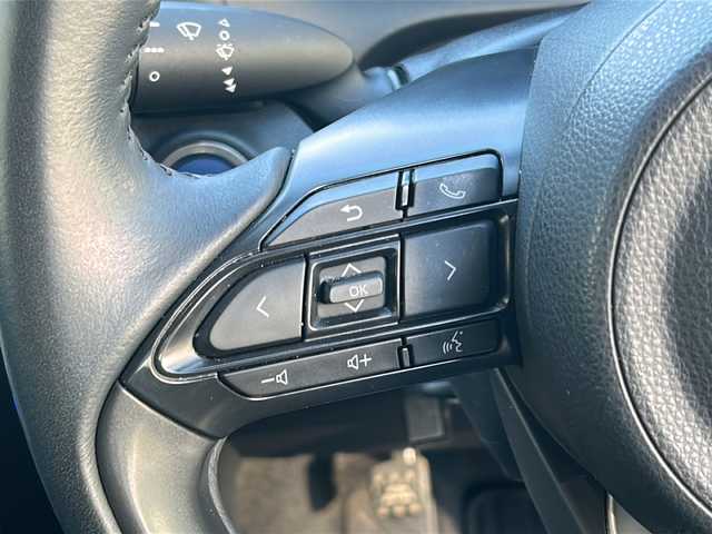 トヨタ アクア G 千葉県 2022(令4)年 5.6万km アーバンカーキ ワンオーナー/トヨタセーフティセンス/・衝突軽減ブレーキ/・レーンキープアシスト/・前後コーナーセンサー/・レーダークルーズコントロール/純正メモリーナビゲーション/【Bluetooth・フルセグTV・Miracast】/全方位カメラ/USB入力端子/エンジンプッシュスタート/・スマートキー/・スペアキー/LEDヘッドライト/・オートライト/・オートハイビーム/前後ドライブレコーダー/ETC2.0/後席AC電源コンセント/ステアリングリモコン/横滑り防止装置/純正フロアマット/保証書/取扱説明書/記録薄