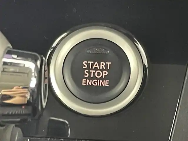 日産 デイズ ルークス X Vセレクション 福岡県 2018(平30)年 4.5万km アッシュブラウンM 純正ナビ／フルセグＴＶ　/アラウンドビューモニター　/ＥＴＣ　/前方ドライブレコーダー　/コーナーセンサー　/エマージェンシーブレーキ　/横滑り防止装置　/アイドリングストップ　/両側電動スライドドア　/純正１４インチＡＷ