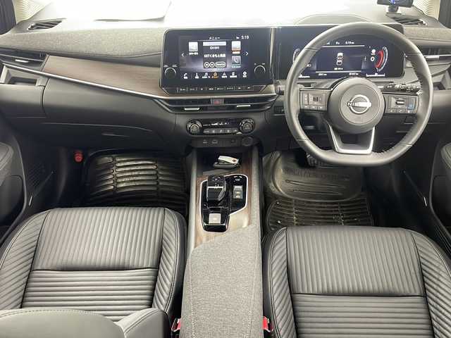 日産 オーラ G レザーエディション 熊本県 2024(令6)年 0.3万km ダークメタルグレー 純正9型ナビ/フルセグテレビ/Bluetooth/USB/HDMI/全方位カメラ/コーナーセンサー/BOSEサラウンドシステム/黒革シート/置くだけ充電/電子パーキング/オートホールド/エマージェンシーブレーキ/レーンキープアシスト/ブラインドスポットモニター/プロパイロット/インテリジェントルームミラー/ビルトインETC2.0/純正マット/ドアバイザー/スマートキー/スペアキー/プッシュスタート/LEDライト/オートライト/フォグライト/オートハイビームアシスト