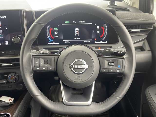 日産 オーラ G レザーエディション 熊本県 2024(令6)年 0.3万km ダークメタルグレー 純正9型ナビ/フルセグテレビ/Bluetooth/USB/HDMI/全方位カメラ/コーナーセンサー/BOSEサラウンドシステム/黒革シート/置くだけ充電/電子パーキング/オートホールド/エマージェンシーブレーキ/レーンキープアシスト/ブラインドスポットモニター/プロパイロット/インテリジェントルームミラー/ビルトインETC2.0/純正マット/ドアバイザー/スマートキー/スペアキー/プッシュスタート/LEDライト/オートライト/フォグライト/オートハイビームアシスト
