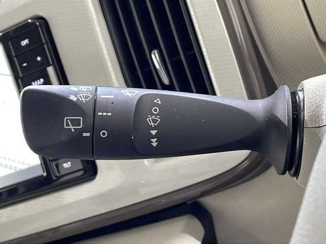 ダイハツ ムーヴ キャンバス G メイクアップ VS SAⅢ 栃木県 2021(令3)年 3.9万km パールホワイトⅢ/スムースグレーマイカメタリック 2トーン パナソニックナビ（CN-RE07WD）/(Bluetooth/フルセグTV)/全方位カメラ/バックカメラ/スマートアシストIII/・衝突回避支援ブレーキ機能/・衝突警報機能/・車線逸脱警報機能/・誤発進抑制制御機能/・先行車発進お知らせ機能/・前後コーナーセンサー/・オートハイビーム/ETC/前後ドライブレコーダー/両側パワースライドドア/運転席シートヒーター/LEDヘッドライト/フロントガラス熱線/バックソナー/オート電動格納ミラー