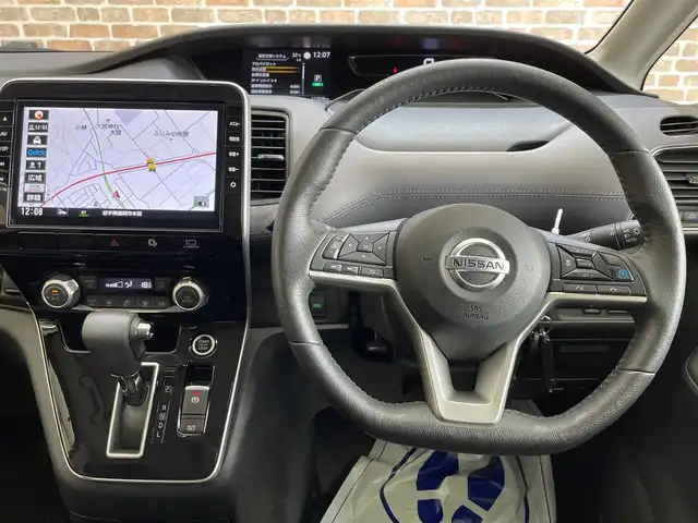 日産 セレナ ハイウェイスター V 岩手県 2020(令2)年 11.3万km ダークメタルグレー ４WD/プロパイロット/ハンズフリーパワースライドドア/シートヒーター/ステアリングヒーター/全方位カメラ/パーキングアシスト/後席モニター/レーンアシスト/コーナーセンサー/クルーズコントロール/エマージェンシーブレーキ/ドライブレコーダー/エンジンスターター/ETC/オートハイビーム/純正ナビ（Bluetooth CD DVD Blu-ray　フルセグ）/オートホールドブレーキ/横滑り防止装置/LEDヘッドライト/社外１５インチアルミホイール/ステアリングスイッチ/アイドリングストップ/３列シート/シートバックテーブル