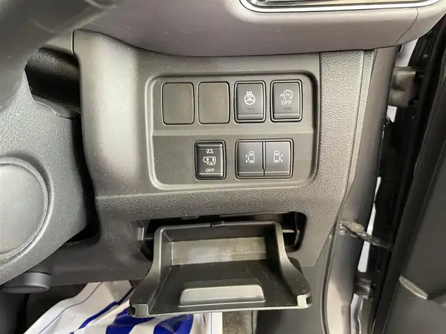 日産 セレナ ハイウェイスター V 岩手県 2020(令2)年 11.3万km ダークメタルグレー ４WD/プロパイロット/ハンズフリーパワースライドドア/シートヒーター/ステアリングヒーター/全方位カメラ/パーキングアシスト/後席モニター/レーンアシスト/コーナーセンサー/クルーズコントロール/エマージェンシーブレーキ/ドライブレコーダー/エンジンスターター/ETC/オートハイビーム/純正ナビ（Bluetooth CD DVD Blu-ray　フルセグ）/オートホールドブレーキ/横滑り防止装置/LEDヘッドライト/社外１５インチアルミホイール/ステアリングスイッチ/アイドリングストップ/３列シート/シートバックテーブル