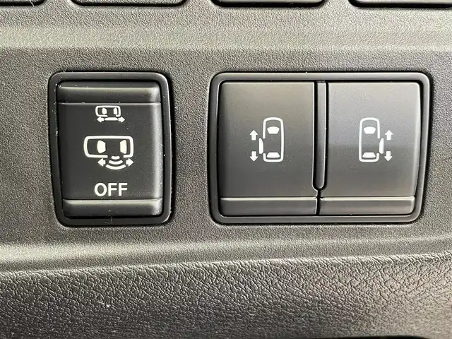 日産 セレナ ハイウェイスター V 岩手県 2020(令2)年 11.3万km ダークメタルグレー ４WD/プロパイロット/ハンズフリーパワースライドドア/シートヒーター/ステアリングヒーター/全方位カメラ/パーキングアシスト/後席モニター/レーンアシスト/コーナーセンサー/クルーズコントロール/エマージェンシーブレーキ/ドライブレコーダー/エンジンスターター/ETC/オートハイビーム/純正ナビ（Bluetooth CD DVD Blu-ray　フルセグ）/オートホールドブレーキ/横滑り防止装置/LEDヘッドライト/社外１５インチアルミホイール/ステアリングスイッチ/アイドリングストップ/３列シート/シートバックテーブル