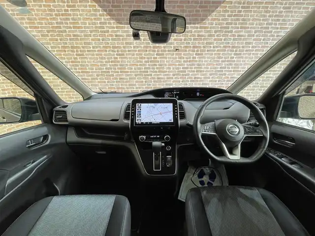日産 セレナ ハイウェイスター V 岩手県 2020(令2)年 11.3万km ダークメタルグレー ４WD/プロパイロット/ハンズフリーパワースライドドア/シートヒーター/ステアリングヒーター/全方位カメラ/パーキングアシスト/後席モニター/レーンアシスト/コーナーセンサー/クルーズコントロール/エマージェンシーブレーキ/ドライブレコーダー/エンジンスターター/ETC/オートハイビーム/純正ナビ（Bluetooth CD DVD Blu-ray　フルセグ）/オートホールドブレーキ/横滑り防止装置/LEDヘッドライト/社外１５インチアルミホイール/ステアリングスイッチ/アイドリングストップ/３列シート/シートバックテーブル
