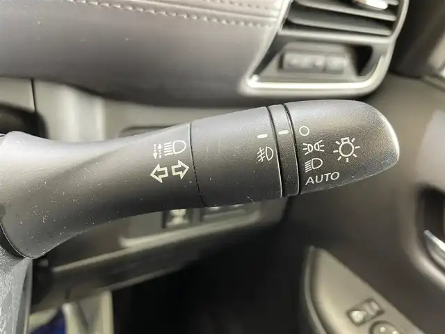 日産 セレナ ハイウェイスター V 岩手県 2020(令2)年 11.3万km ダークメタルグレー ４WD/プロパイロット/ハンズフリーパワースライドドア/シートヒーター/ステアリングヒーター/全方位カメラ/パーキングアシスト/後席モニター/レーンアシスト/コーナーセンサー/クルーズコントロール/エマージェンシーブレーキ/ドライブレコーダー/エンジンスターター/ETC/オートハイビーム/純正ナビ（Bluetooth CD DVD Blu-ray　フルセグ）/オートホールドブレーキ/横滑り防止装置/LEDヘッドライト/社外１５インチアルミホイール/ステアリングスイッチ/アイドリングストップ/３列シート/シートバックテーブル