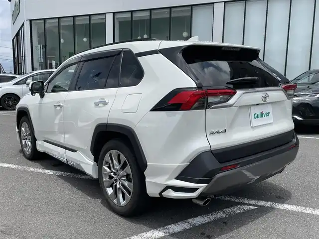 トヨタ ＲＡＶ４ G Zパッケージ 長崎県 2019(令1)年 6.6万km ホワイトパールクリスタルシャイン モデリスタフルエアロ/４ＷＤ/純正９型ナビ/（フルセグ・DVD・CD・SD・BT)/バックカメラ/AC100V/トヨタセーフティセンス/ＬＥＤヘッドライト/オートライト/合皮レザーシート/パワーシート/オートハイビーム/ステアリングスイッチ/シートメモリー/前席シートヒーター/レーンキープアシスト/クリアランスソナー/デジタルミラー/ETC2.0/純正フロアマット/スペアキー