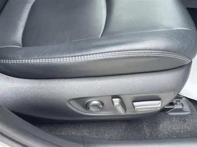 トヨタ ＲＡＶ４ G Zパッケージ 長崎県 2019(令1)年 6.6万km ホワイトパールクリスタルシャイン モデリスタフルエアロ/４ＷＤ/純正９型ナビ/（フルセグ・DVD・CD・SD・BT)/バックカメラ/AC100V/トヨタセーフティセンス/ＬＥＤヘッドライト/オートライト/合皮レザーシート/パワーシート/オートハイビーム/ステアリングスイッチ/シートメモリー/前席シートヒーター/レーンキープアシスト/クリアランスソナー/デジタルミラー/ETC2.0/純正フロアマット/スペアキー