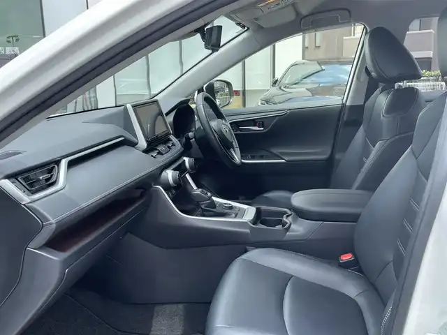 トヨタ ＲＡＶ４ G Zパッケージ 長崎県 2019(令1)年 6.6万km ホワイトパールクリスタルシャイン モデリスタフルエアロ/４ＷＤ/純正９型ナビ/（フルセグ・DVD・CD・SD・BT)/バックカメラ/AC100V/トヨタセーフティセンス/ＬＥＤヘッドライト/オートライト/合皮レザーシート/パワーシート/オートハイビーム/ステアリングスイッチ/シートメモリー/前席シートヒーター/レーンキープアシスト/クリアランスソナー/デジタルミラー/ETC2.0/純正フロアマット/スペアキー