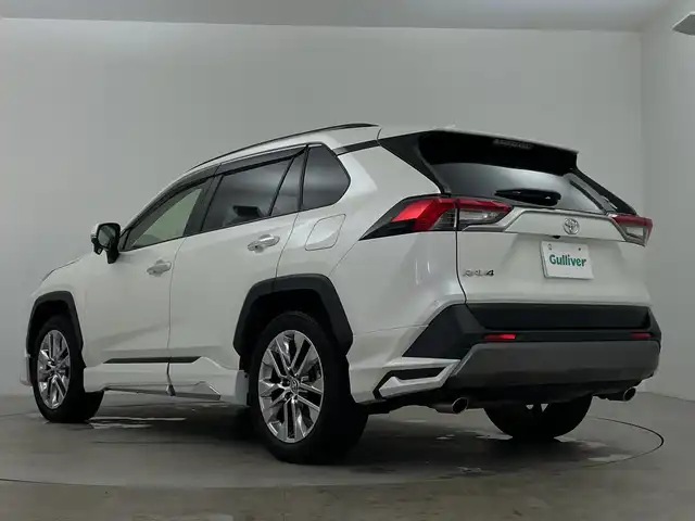 トヨタ ＲＡＶ４ G Zパッケージ 鹿児島県 2019(令1)年 6.6万km ホワイトパールクリスタルシャイン モデリスタフルエアロ/４ＷＤ/純正９型ナビ/（フルセグ・DVD・CD・SD・BT)/バックカメラ/AC100V/トヨタセーフティセンス/ＬＥＤヘッドライト/オートライト/合皮レザーシート/パワーシート/オートハイビーム/ステアリングスイッチ/シートメモリー/前席シートヒーター/レーンキープアシスト/クリアランスソナー/デジタルミラー/ETC2.0/純正フロアマット/スペアキー