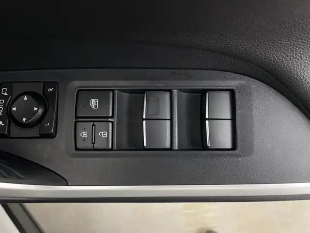 トヨタ ＲＡＶ４ G Zパッケージ 鹿児島県 2019(令1)年 6.6万km ホワイトパールクリスタルシャイン モデリスタフルエアロ/４ＷＤ/純正９型ナビ/（フルセグ・DVD・CD・SD・BT)/バックカメラ/AC100V/トヨタセーフティセンス/ＬＥＤヘッドライト/オートライト/合皮レザーシート/パワーシート/オートハイビーム/ステアリングスイッチ/シートメモリー/前席シートヒーター/レーンキープアシスト/クリアランスソナー/デジタルミラー/ETC2.0/純正フロアマット/スペアキー