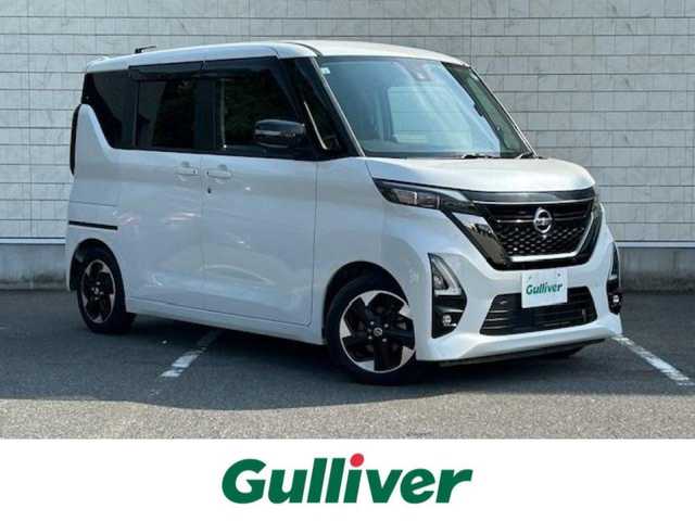 日産 ルークス HWS X アーバンクロム プロパイロットED 大阪府 2021(令3)年 2.1万km ホワイトパール ９インチナビ　/フルセグ　/Ｂｌｕｅｔｏｏｔｈ　/全方位カメラ　/両側パワースライドドア　/撥水レザーシート　/シートヒーター　/プロパイロット　/ドラレコ　/ＥＴＣ　/フロアーマット　/サイドバイザー　/ＥＴＣ