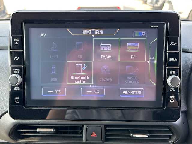 日産 ルークス HWS X アーバンクロム プロパイロットED 大阪府 2021(令3)年 2.1万km ホワイトパール ９インチナビ　/フルセグ　/Ｂｌｕｅｔｏｏｔｈ　/全方位カメラ　/両側パワースライドドア　/撥水レザーシート　/シートヒーター　/プロパイロット　/ドラレコ　/ＥＴＣ　/フロアーマット　/サイドバイザー　/ＥＴＣ