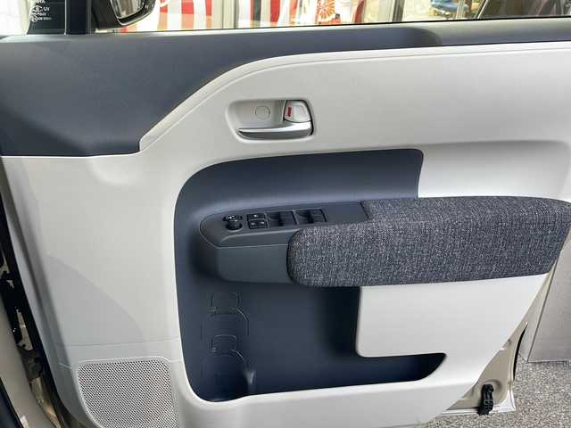トヨタ シエンタ Z 神奈川県 2024(令6)年 1.2万km ベージュ 純正ナビ【AM/FM/USB/BT/Miracast】/両側パワースライドドア/全方位カメラ/クリアランスソナー/パーキングセンサー/レーダークルーズコントロール/ステアリングスイッチ/ブラインドスポットモニター/ビルトインETC2.0/タイプC　USB/純正ドアバイザー/純正フロアマット/２列目サンシェード/レーンキープアシスト/オートハイビーム/オートミラー/衝突軽減装置/保証書/取扱説明書/スペアキー×１