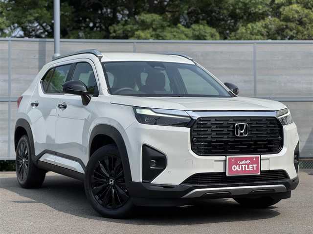 ホンダ ＷＲ－Ｖ Z+ ブラックスタイル 三重県 2025(令7)年 0.1万km未満 プラチナホワイトパール 登録未使用車/ホンダセンシング /・衝突軽減ブレーキ/・誤発進抑制機能/・後方誤発進抑制機能/・近距離衝突軽減ブレーキ/・歩行者事故低減ステアリング/・路外逸脱抑制機能/・アダプティブクルーズコントロール/・車線維持支援システム/・先行車発進お知らせ機能/・標識認識機能/・オートハイビーム/・パーキングセンサーシステム/ナビ装着用スペシャルパッケージ/・ステアリングスイッチ/　(オーディオ/ナビ/ハンズフリー/音声認識)/・リアワイドカメラ/・車載通信機/・Bluetoothユニット/パドルシフト/USBジャック(運転席)/充電用USBジャック(助手席)/純正17インチ5本マルチスポークフルブラック塗装アルミホイール/ブラックドアミラー/ブラックアウトサイドドアハンドル/シルバールーフレール/フルLEDヘッドランプ/・オートライト/LEDフロントフォグランプ/プッシュエンジンスタート/スマートキー×2