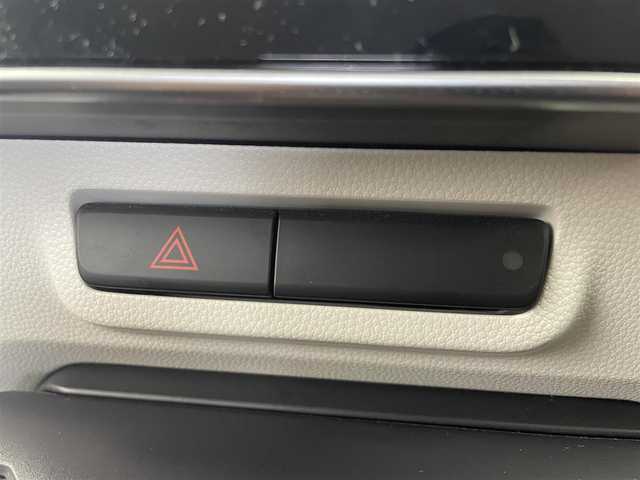 スズキ イグニス ハイブリッド MZ 道東・釧路十勝 2017(平29)年 7万km ピュアホワイトP 4WD/社外ナビ　/ CD DVD フルセグ Bluetooth/シートヒーター　/ＬＥＤヘッドライト　/クルーズコントロール　/純正アルミホイール　/パドルシフト　/オートライト　/スマートキー/オートエアコン　/プッシュスタート