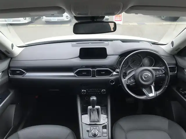 マツダ ＣＸ－５ 20S プロアクティブ 長崎県 2017(平29)年 7.2万km スノーフレイクホワイトパールマイカ 純正アルミホイール　/純正ＳＤナビ【Ｂｌｕｅｔｏｏｔｈ／ＤＶＤ／ＣＤ】　/BOSEプレミアムサウンド　/パワーシート【ドライブ席】　/シートヒーター【ドライブ席／助手席】　/ステアリングヒーター/ＭＴモード付ＡＴ/ブラインドスポットモニター/アダプティブ・クルーズ・コントロール/アイドリングストップ/パーキングアシスト/アンチロックブレーキシステム/横滑り防止装置/コーナーセンサー/盗難防止装置/バックカメラ/オートライト/ETC/USB/AUX/エンジンスタートボタン/取扱説明書/保証書/記録簿