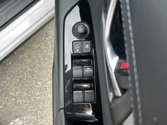 マツダ ＣＸ－５ 20S プロアクティブ 長崎県 2017(平29)年 7.2万km スノーフレイクホワイトパールマイカ 純正アルミホイール　/純正ＳＤナビ【Ｂｌｕｅｔｏｏｔｈ／ＤＶＤ／ＣＤ】　/BOSEプレミアムサウンド　/パワーシート【ドライブ席】　/シートヒーター【ドライブ席／助手席】　/ステアリングヒーター/ＭＴモード付ＡＴ/ブラインドスポットモニター/アダプティブ・クルーズ・コントロール/アイドリングストップ/パーキングアシスト/アンチロックブレーキシステム/横滑り防止装置/コーナーセンサー/盗難防止装置/バックカメラ/オートライト/ETC/USB/AUX/エンジンスタートボタン/取扱説明書/保証書/記録簿