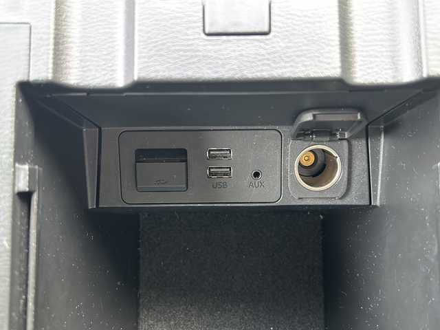 マツダ ＣＸ－５ 20S プロアクティブ 長崎県 2017(平29)年 7.2万km スノーフレイクホワイトパールマイカ 純正アルミホイール　/純正ＳＤナビ【Ｂｌｕｅｔｏｏｔｈ／ＤＶＤ／ＣＤ】　/BOSEプレミアムサウンド　/パワーシート【ドライブ席】　/シートヒーター【ドライブ席／助手席】　/ステアリングヒーター/ＭＴモード付ＡＴ/ブラインドスポットモニター/アダプティブ・クルーズ・コントロール/アイドリングストップ/パーキングアシスト/アンチロックブレーキシステム/横滑り防止装置/コーナーセンサー/盗難防止装置/バックカメラ/オートライト/ETC/USB/AUX/エンジンスタートボタン/取扱説明書/保証書/記録簿