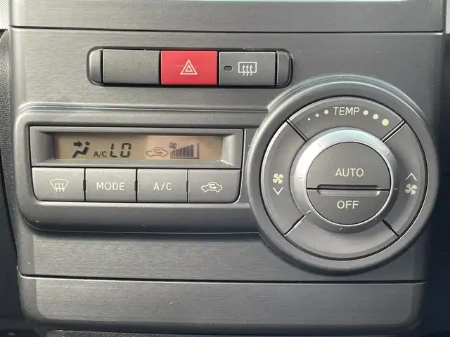 ダイハツ ムーヴ コンテ カスタム RS 新潟県 2013(平25)年 4.5万km パールホワイトⅢ 純正ナビ/(AM/FM/CD/USB/ワンセグ)/ETC/アイドリングストップ/HIDヘッドライト/フォグランプ/革巻きステアリング/電格ミラー/ドアバイザー/スマートキー